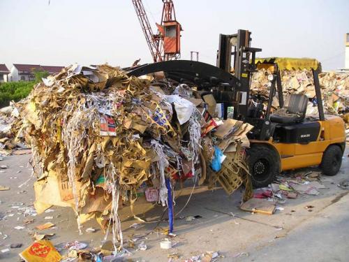 د انګړ مات شوي فورکونه